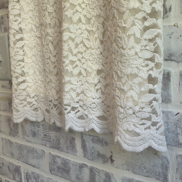 Zara Lace Floral Ivory Mini Dress Women's Sz L Spaghetti Strap Graduate Stretch - Picture 4 of 7